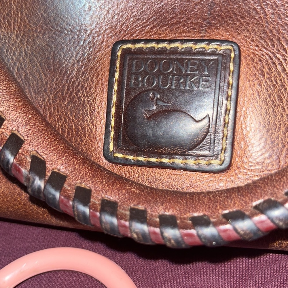 DOONEY& BOURKE Brown soft leather purse. Green suede interior